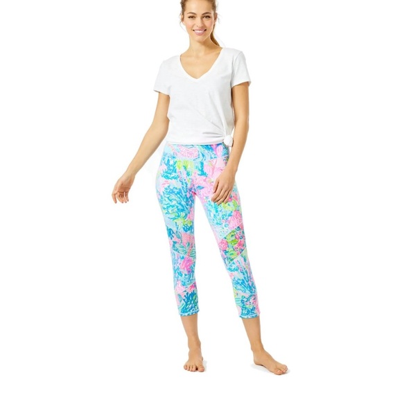 Lilly Pulitzer Fished my wish leggings - Picture 6 of 6